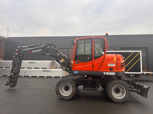 Schaeff TW95
